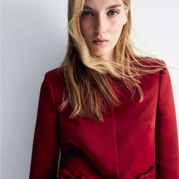 NWT H&M Elegant Red Skirt with Bow Accents - Picture 6 of 7